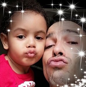 Meet your Posher, Demmis